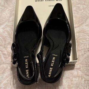 Anne Klein Carmel Black Patent Pointed Slingback pumps with Side Buckle